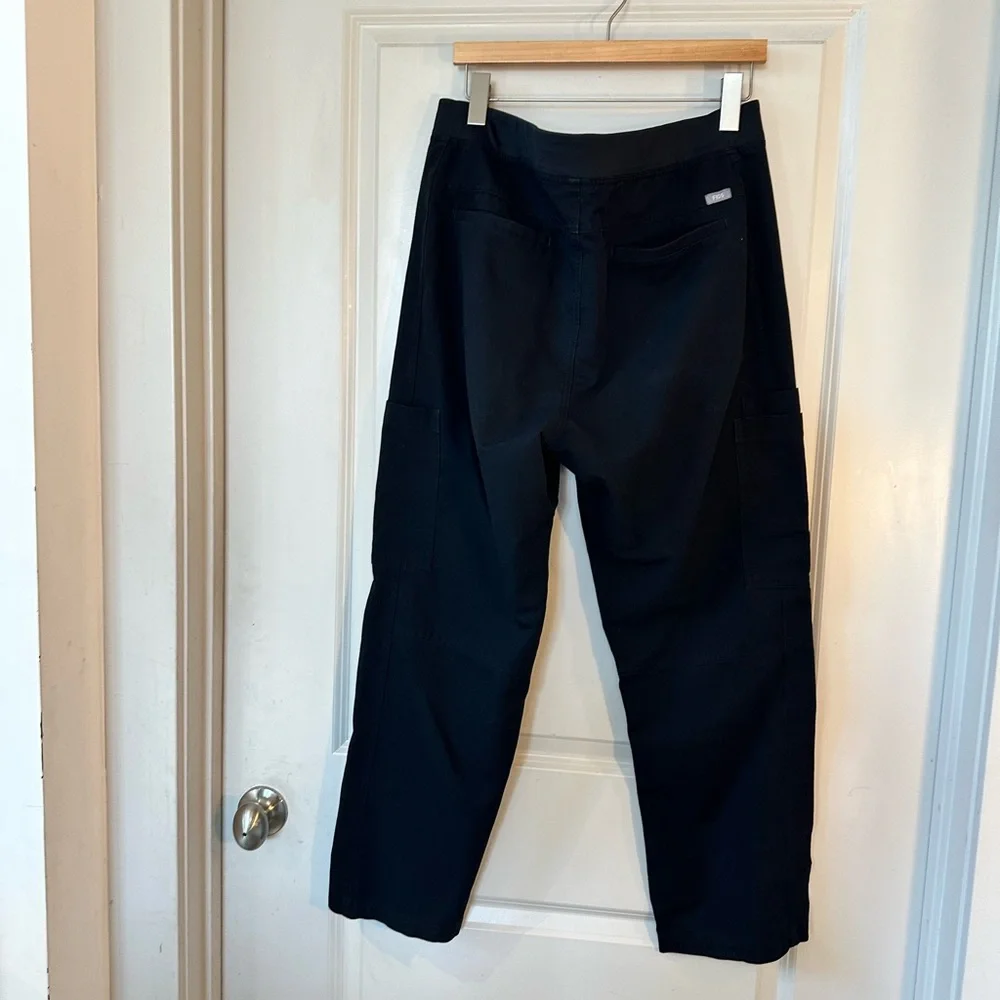 FIGS Axim Cargo Black Medical Scrubs, Size 36